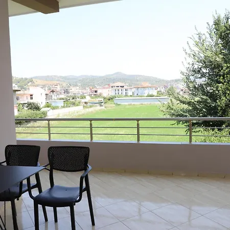 Fjorentin Apartment Berat