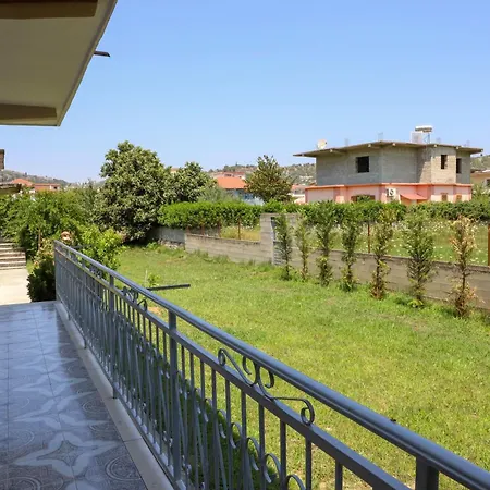 Apartment Fjorentin *